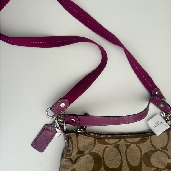 Coach Signature Hobo Purse Berry Pink & Khaki Monogram Medium Purse A1260-F19281 - Picture 4 of 10